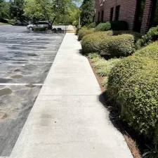 Sidewalk Cleaning In High Point, NC 6