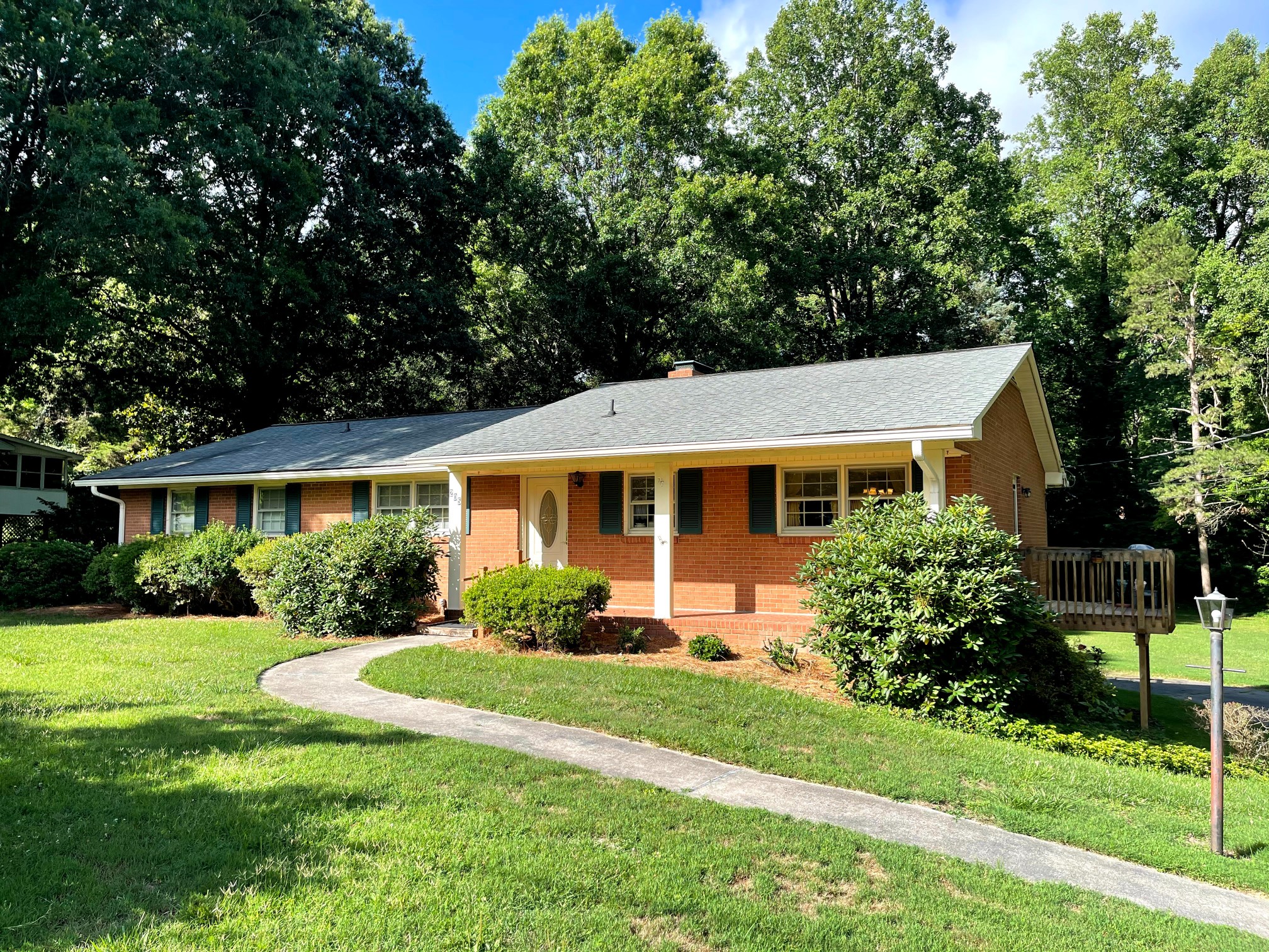 House Wash on Tangle Dr in Jamestown, NC